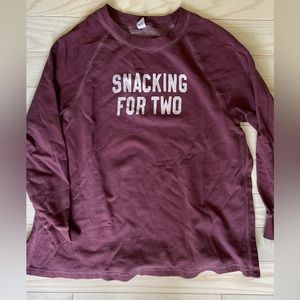 Old Navy maternity sweatshirt